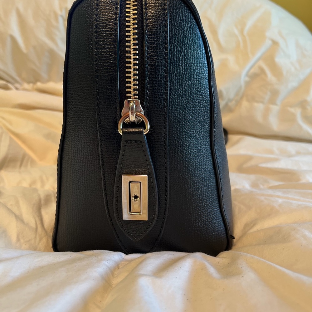 Henri Bendel Bag - Picture 3 of 7